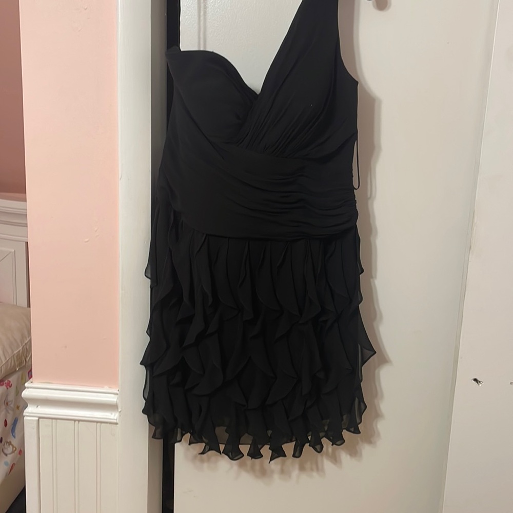 One shoulder black organzas address